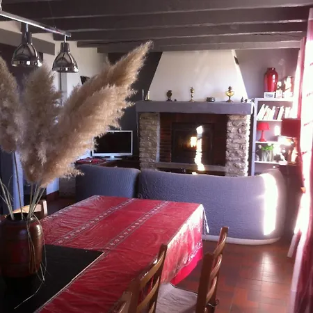 Maison Quercynoise Figeac Holiday home *